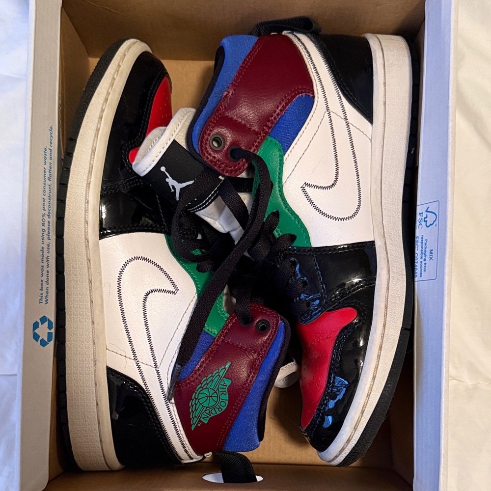 Nike Kids Multicolor High-Top Sneakers - White/Black/Red/Green/Blue/Maroon